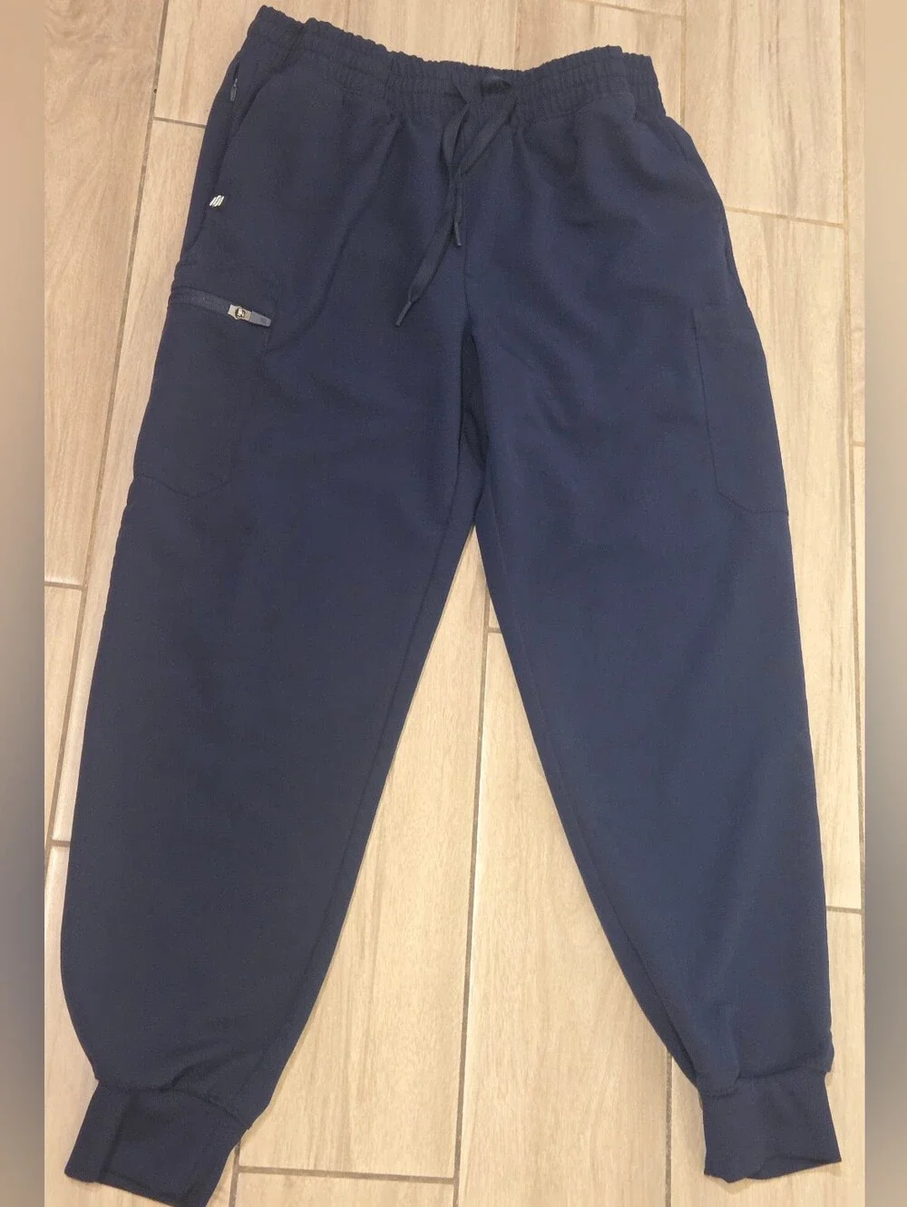 JAANUU Men’s Osmo 8-Pocket Scrub Joggers Navy M